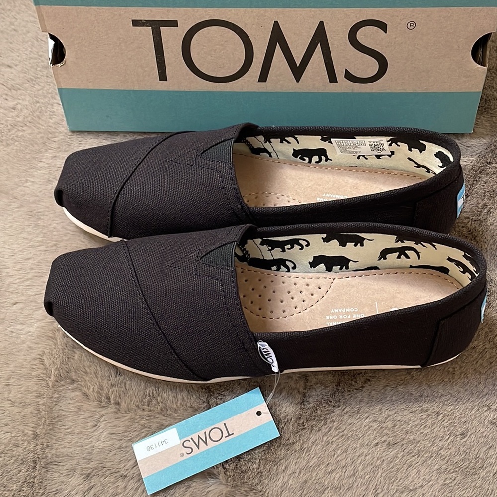 TOMS Women’s Classic Loafers